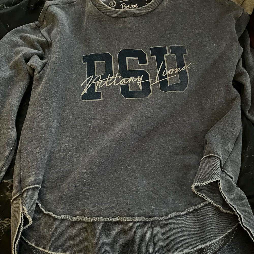 PSU Nittany Lions Blue Sweatshirt Never Worn